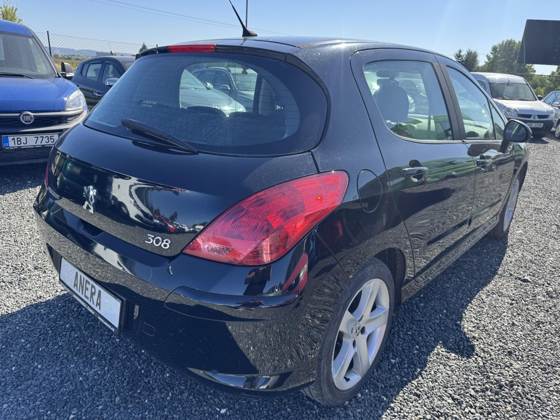 2008 Peugeot 308 - 8