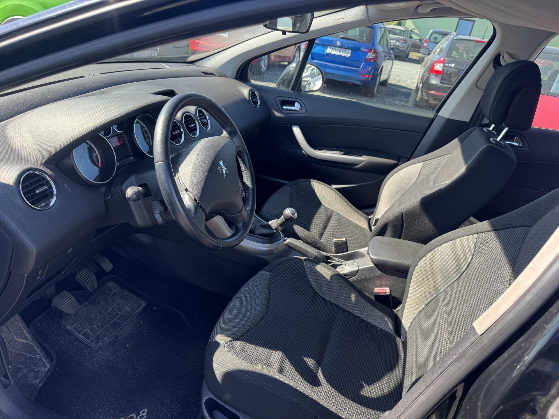 2008 Peugeot 308 - 9