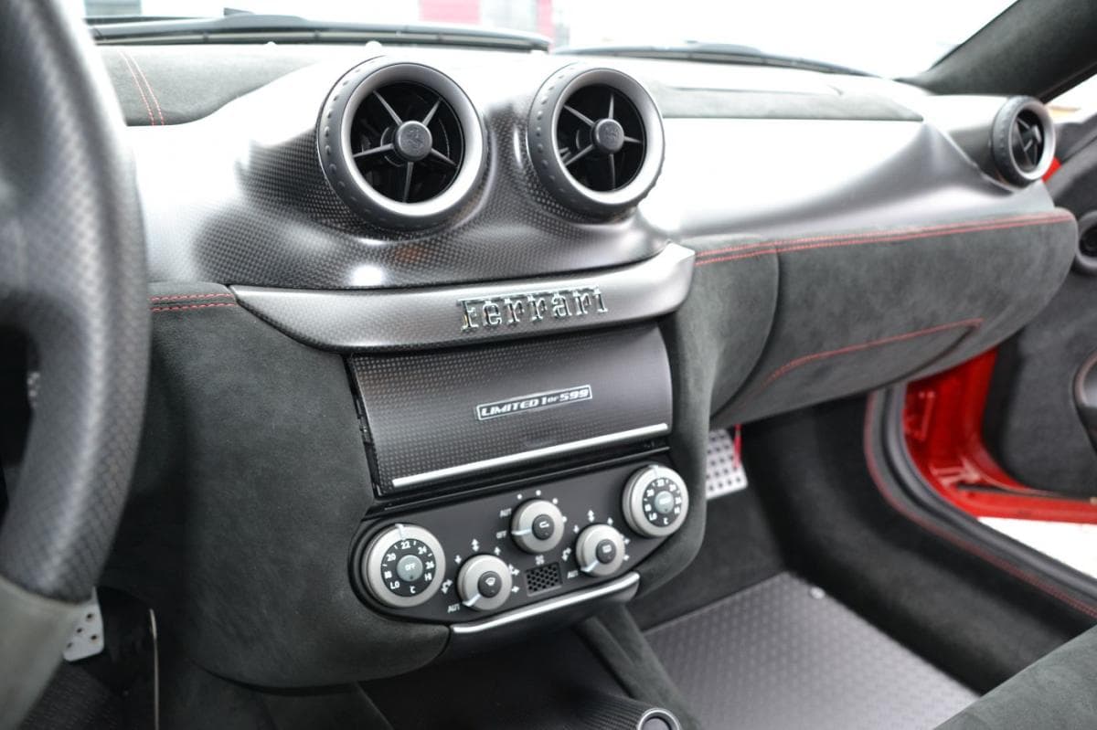 2011 Ferrari 599 - 9