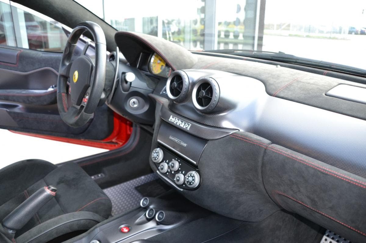 2011 Ferrari 599 - 11