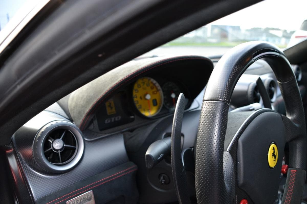 2011 Ferrari 599 - 12