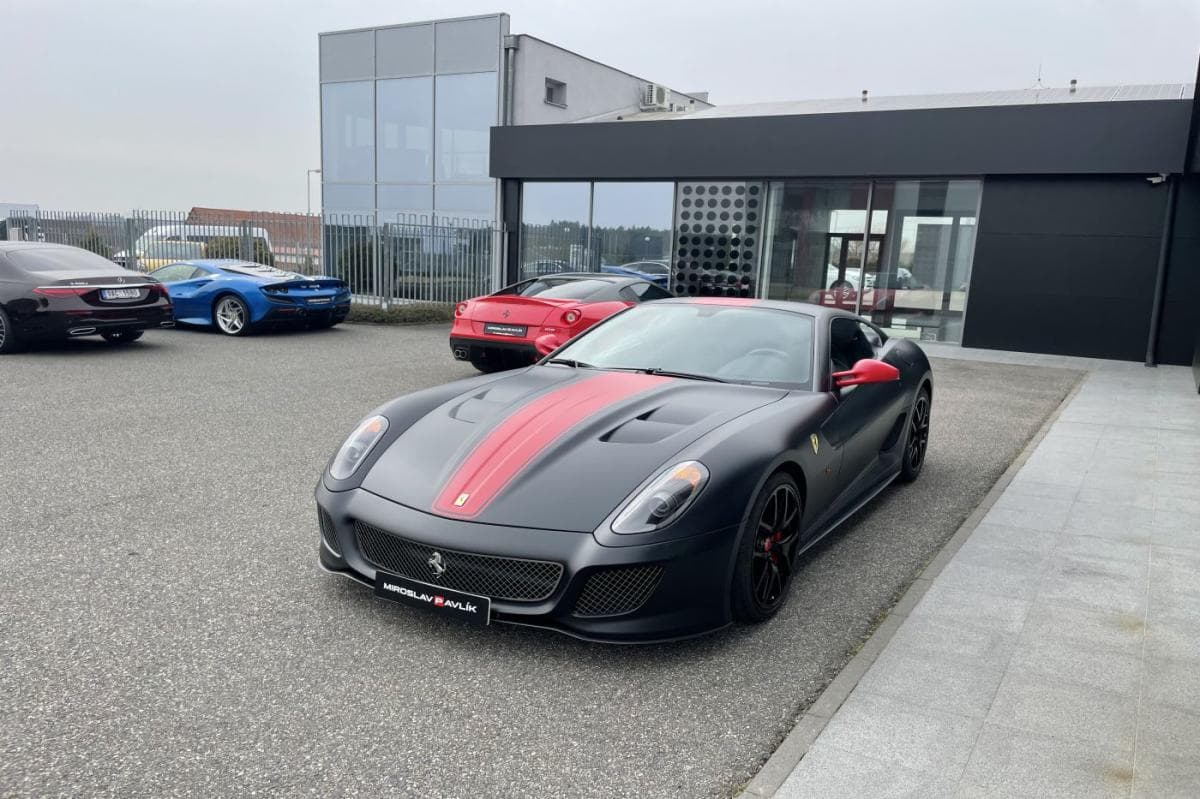 2011 Ferrari 599 - 2