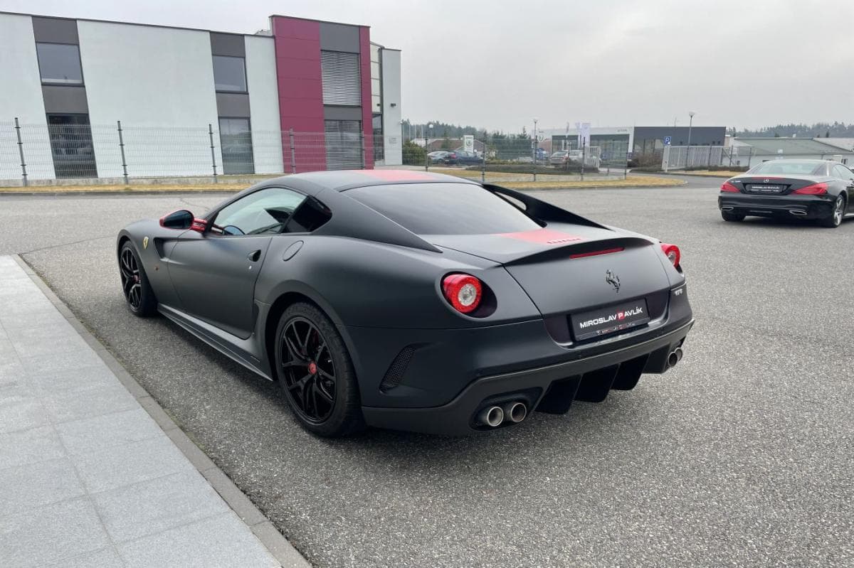 2011 Ferrari 599 - 4