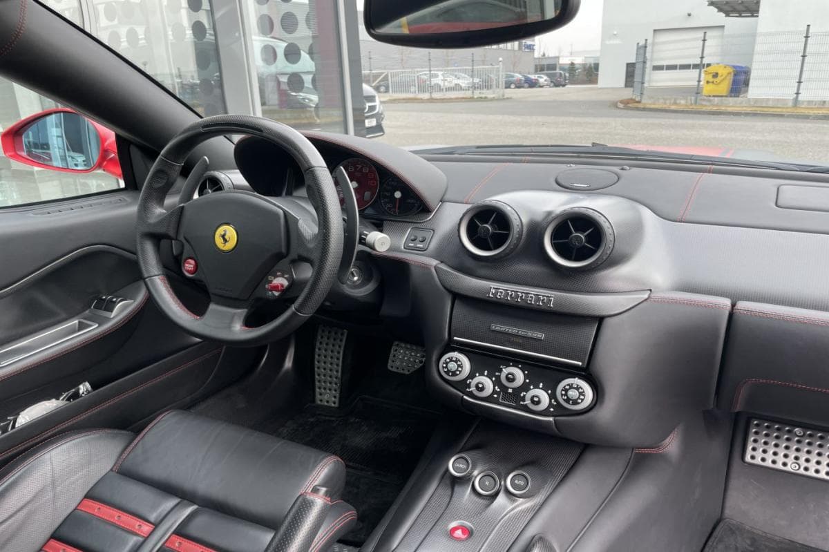 2011 Ferrari 599 - 6