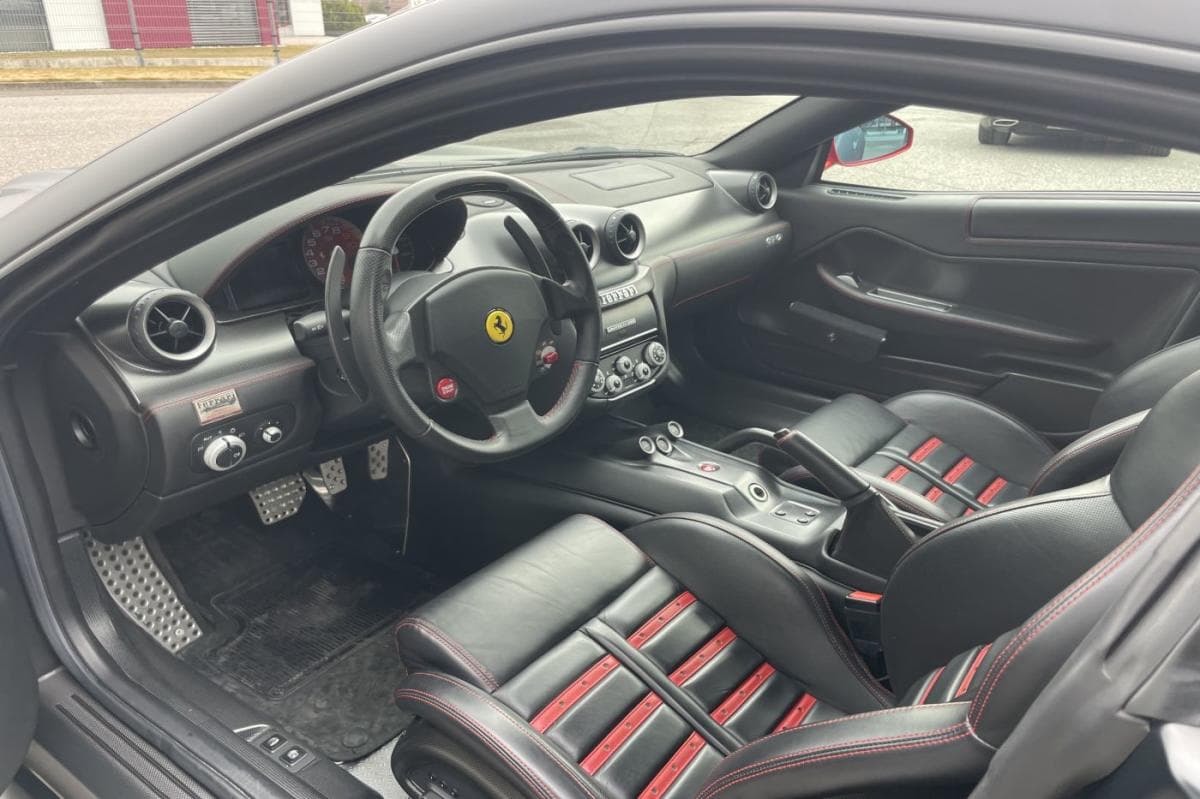 2011 Ferrari 599 - 8