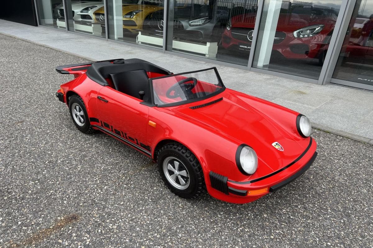 1982 Porsche 911 - 2