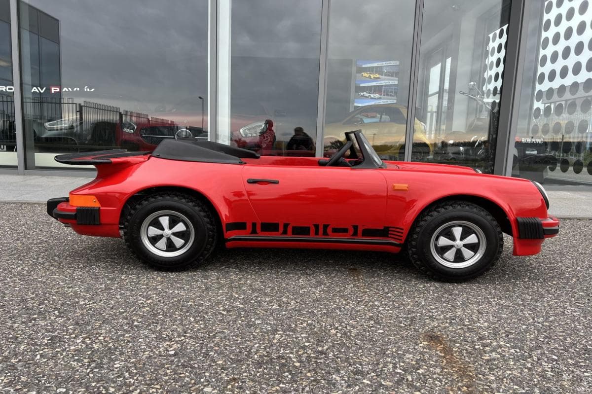 1982 Porsche 911 - 5