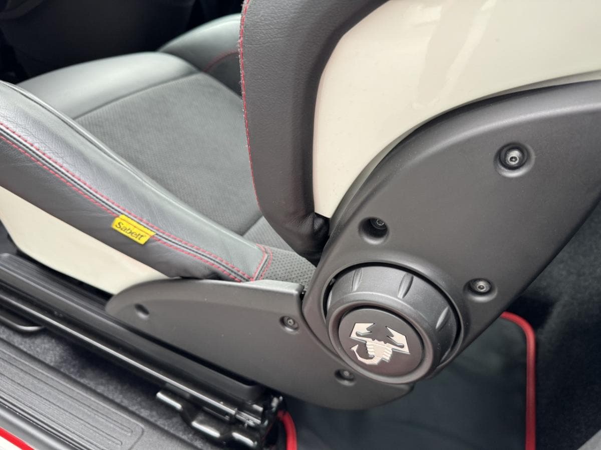 2009 Abarth 500 - 12