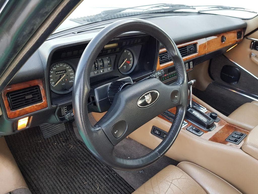 1989 Jaguar XJ - 10