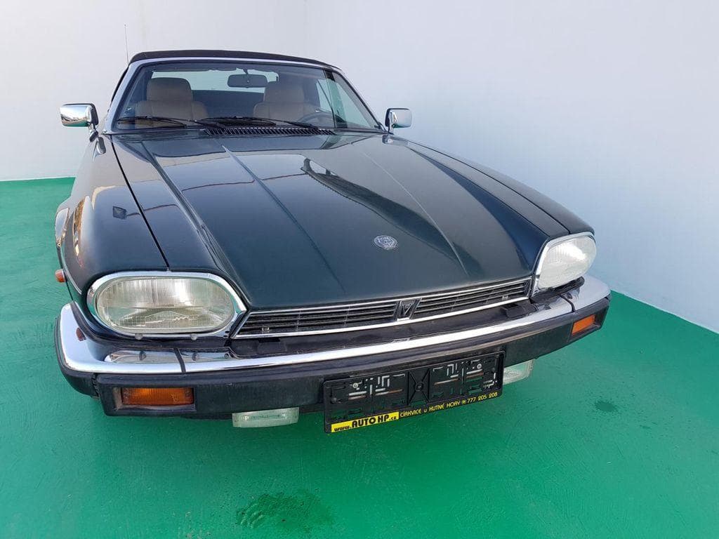 1989 Jaguar XJ - 2
