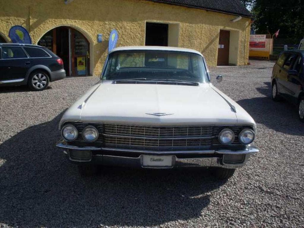 1962 Cadillac DEVILLE - 2