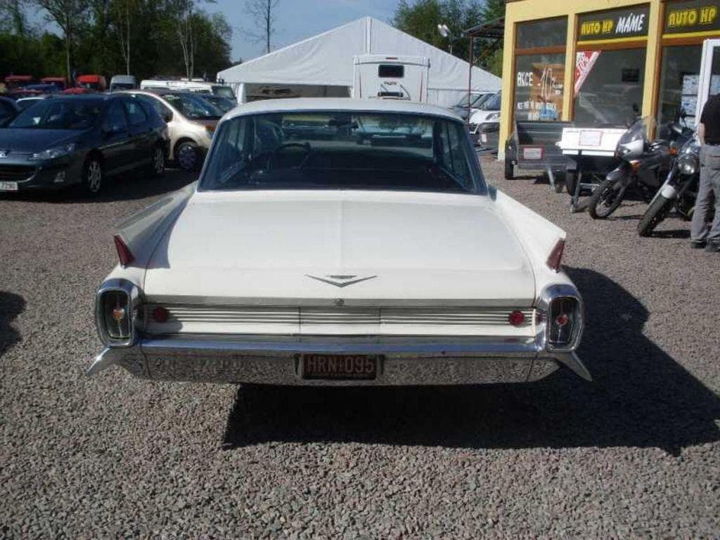 1962 Cadillac DEVILLE - 5