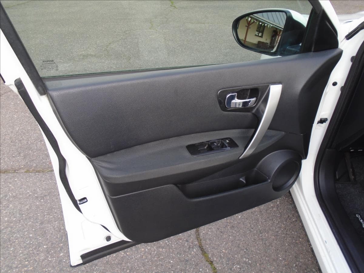 2010 Nissan QASHQAI - 11