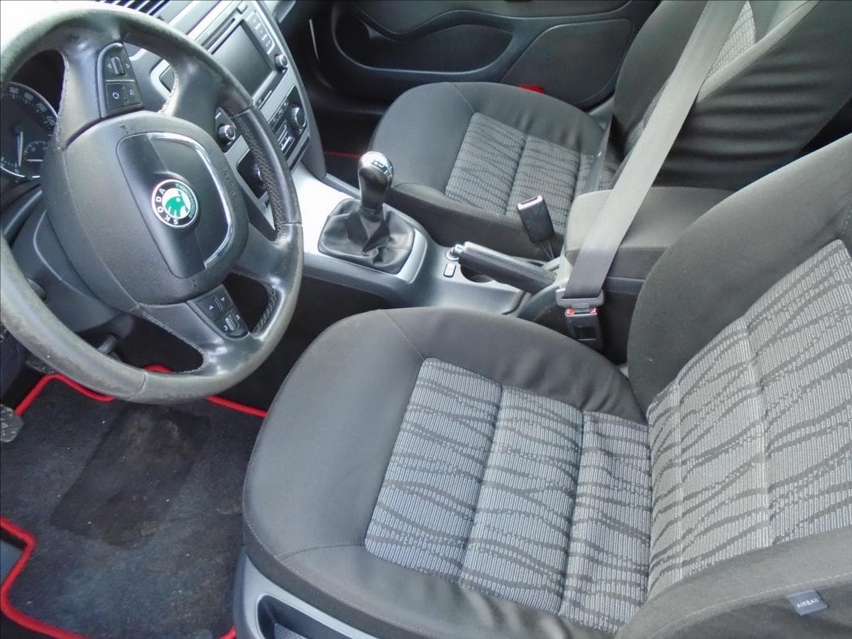 2010 Škoda OCTAVIA - 12