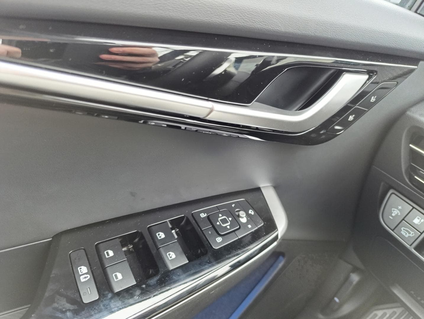 2025 Kia EV6 - 9