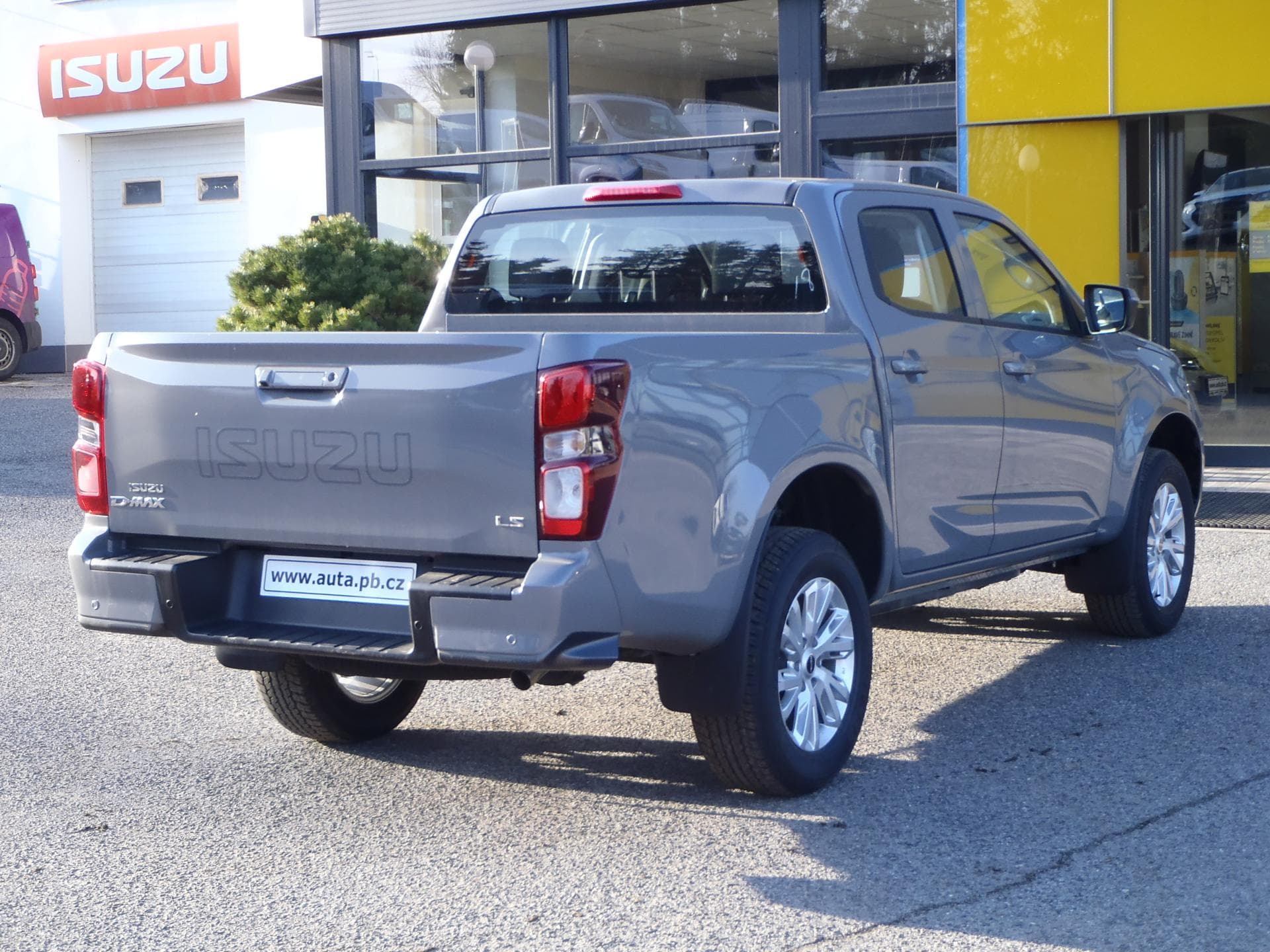 2025 Isuzu D-Max - 29