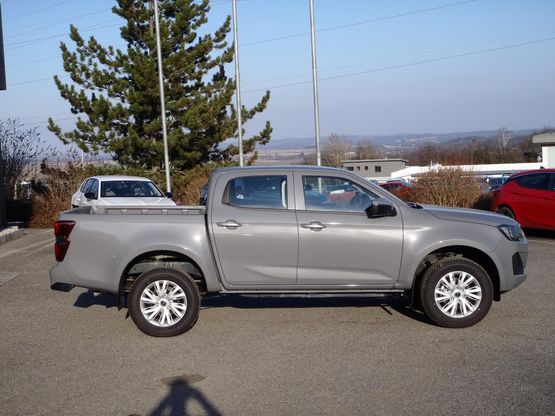 2025 Isuzu D-Max - 13