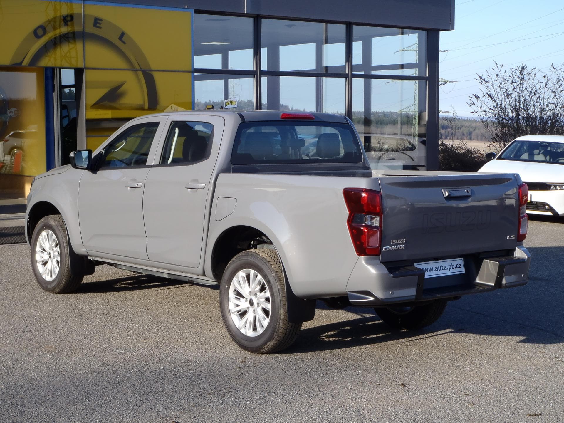 2025 Isuzu D-Max - 21