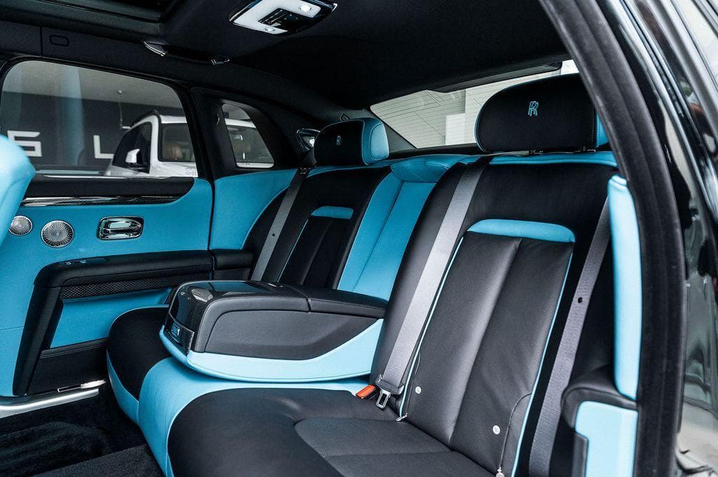 Rolls-Royce GHOST - 8