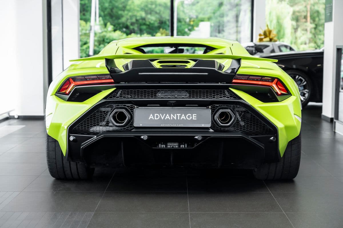 2023 Lamborghini Huracán - 3