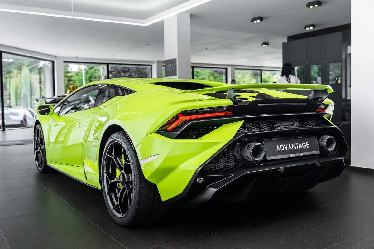 2023 Lamborghini Huracán - 4