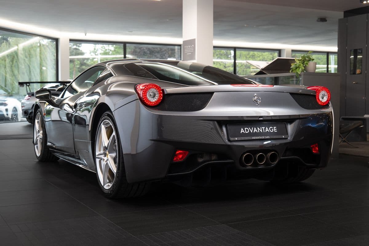 2011 Ferrari 458 - 4