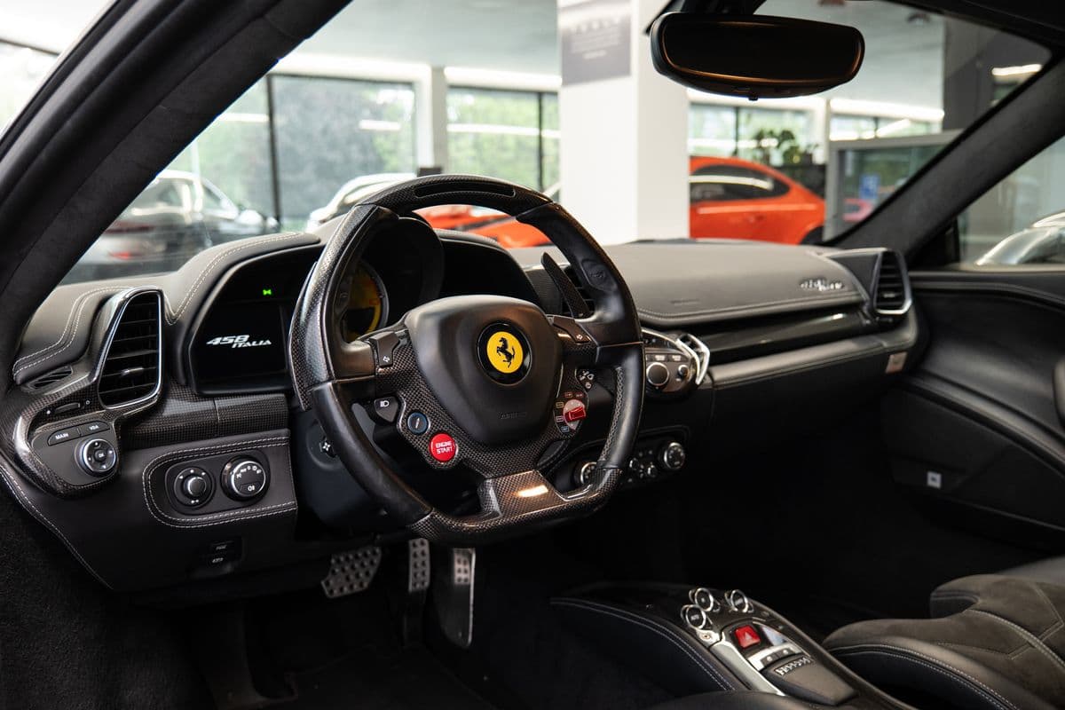 2011 Ferrari 458 - 5