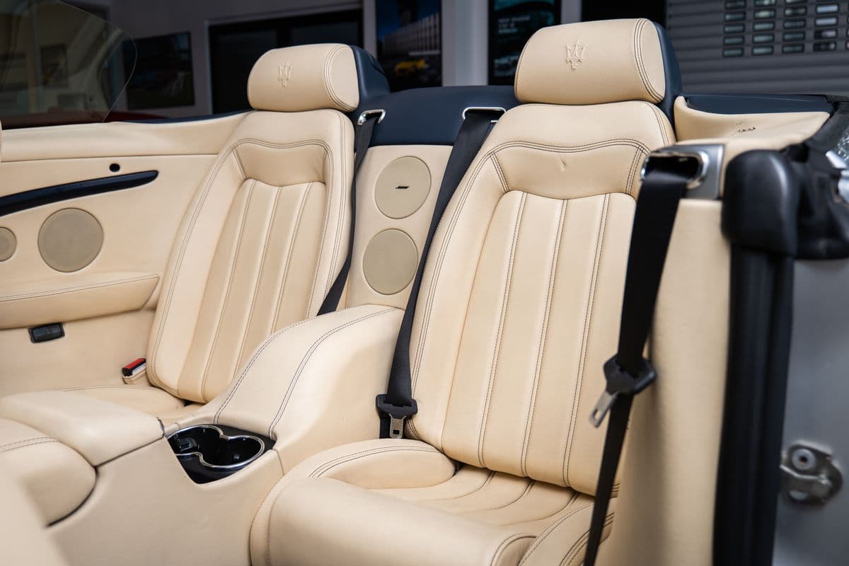 2010 Maserati GRANCABRIO - 9