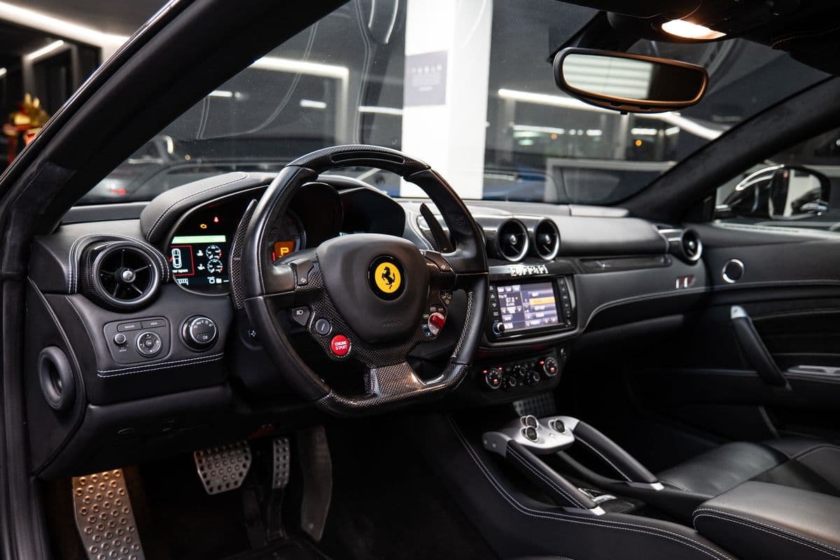 2012 Ferrari FF - 5