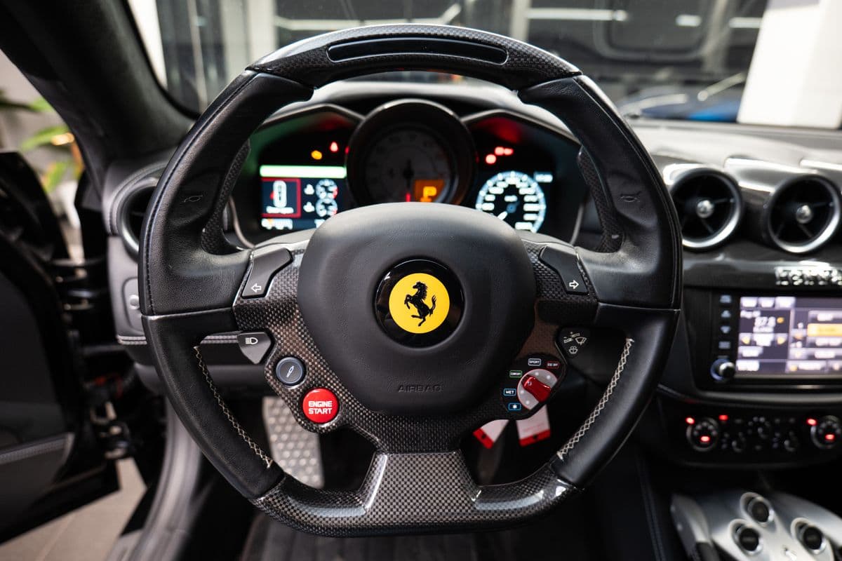 2012 Ferrari FF - 6