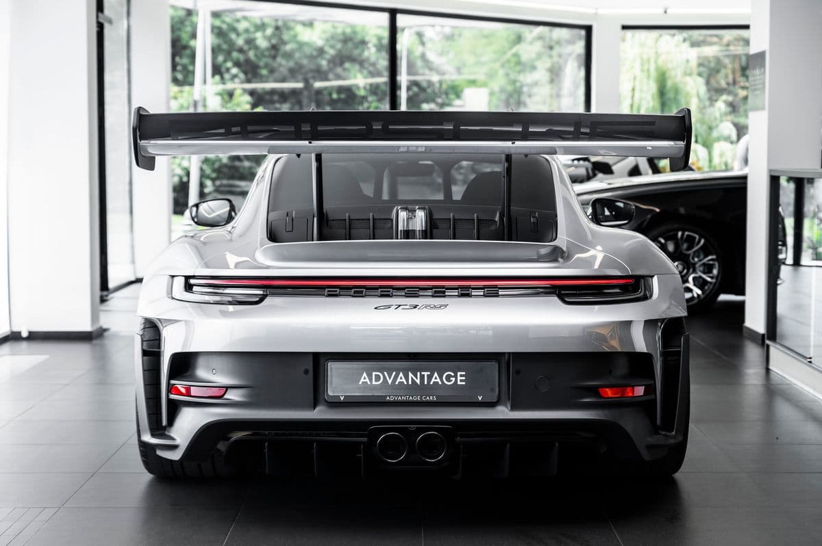 2025 Porsche 911 - 3