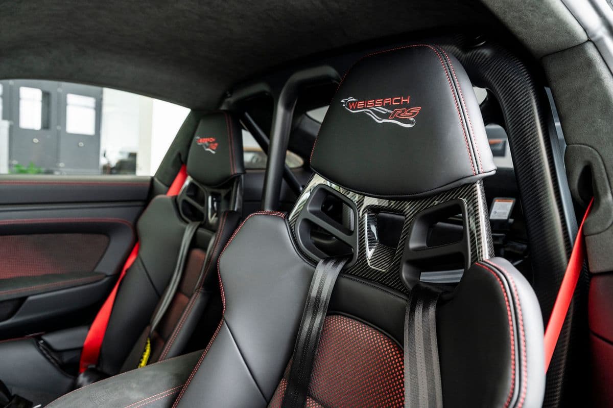 2025 Porsche 911 - 7
