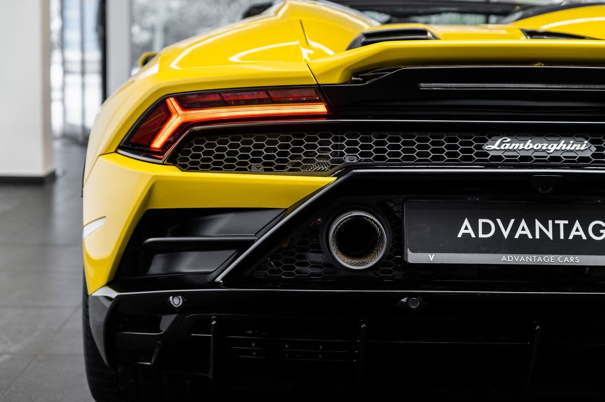 2022 Lamborghini HURACÁN - 10