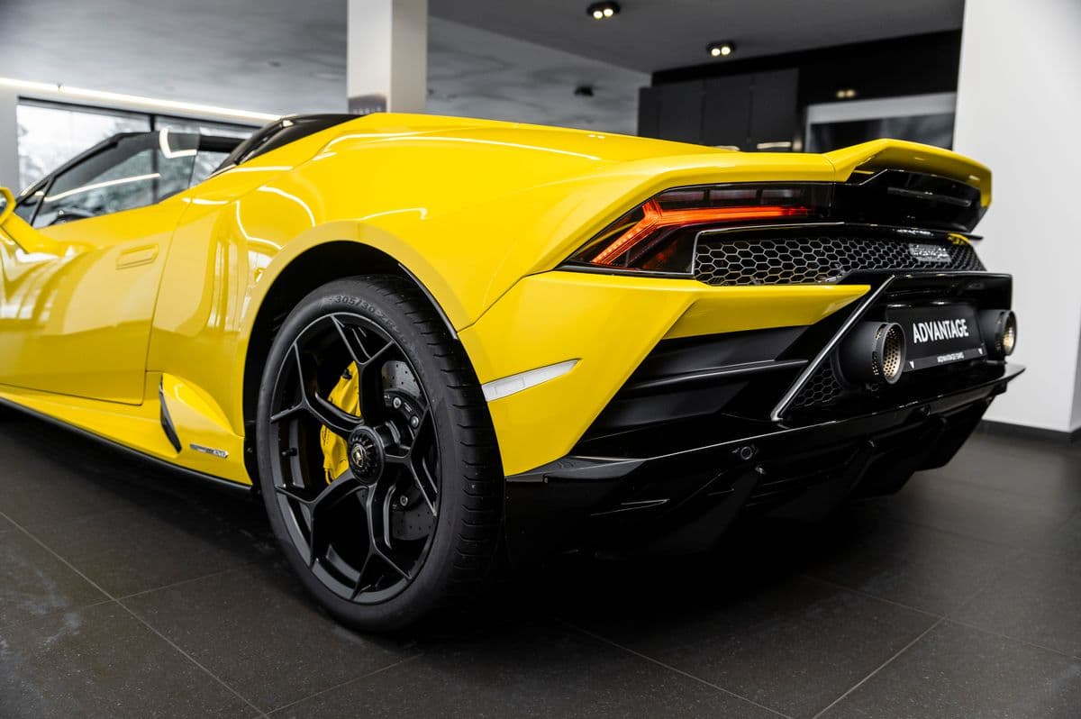 2022 Lamborghini HURACÁN - 8