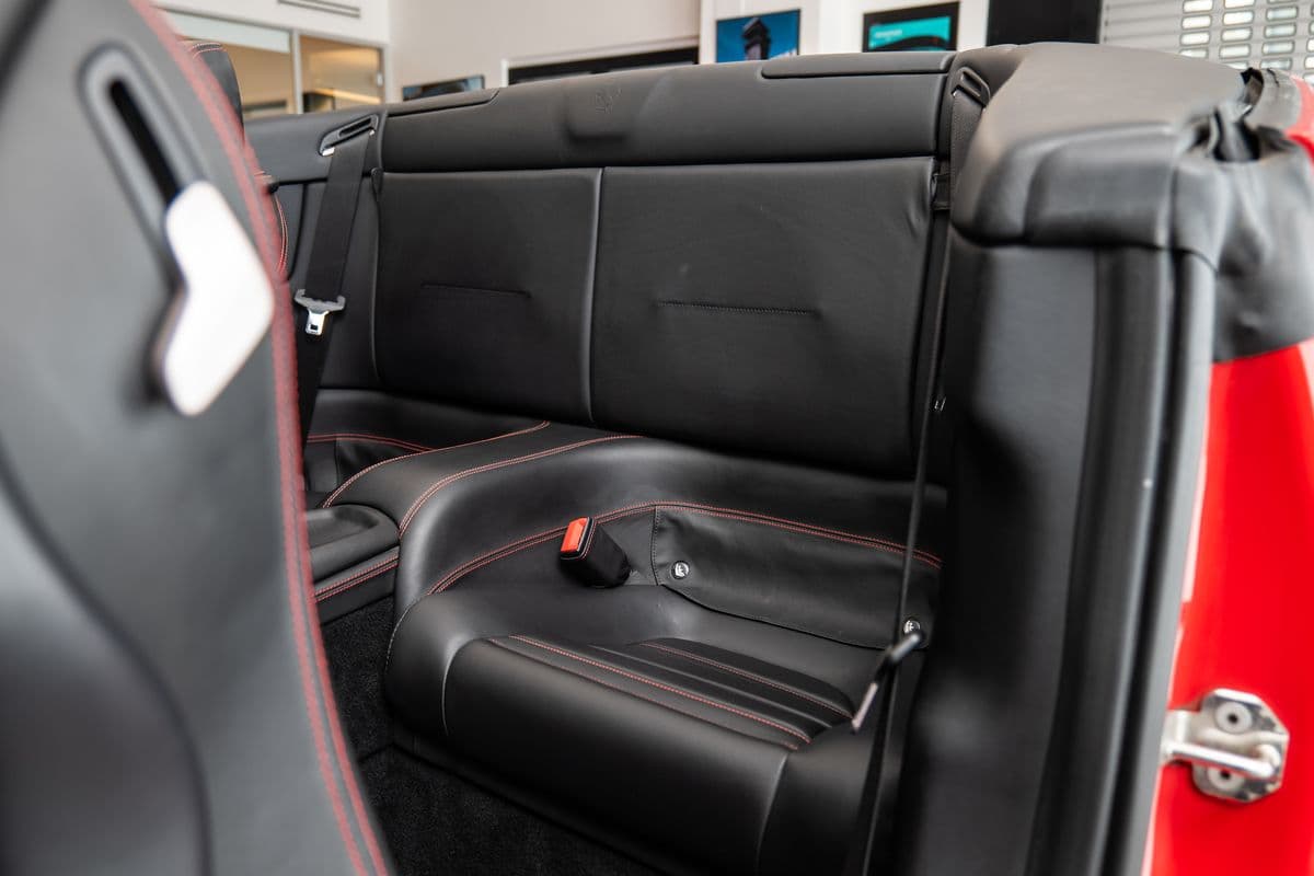 2011 Ferrari CALIFORNIA - 10