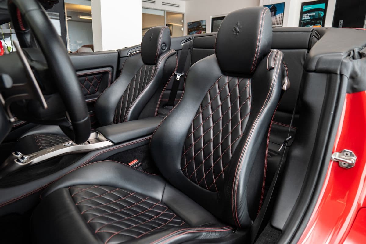2011 Ferrari CALIFORNIA - 8