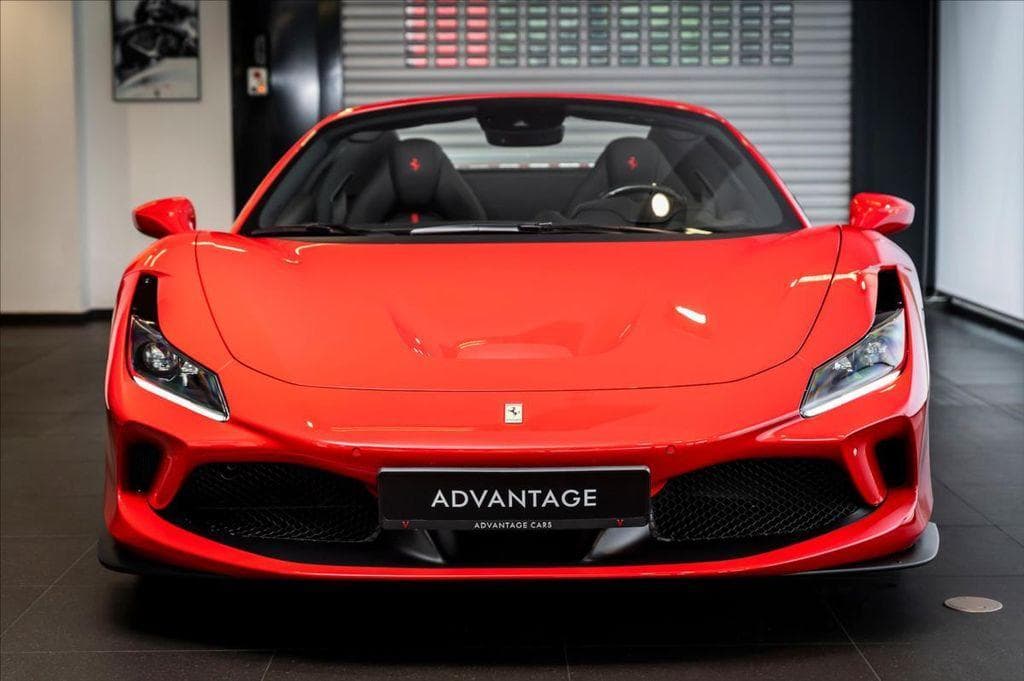Ferrari F8 - 2