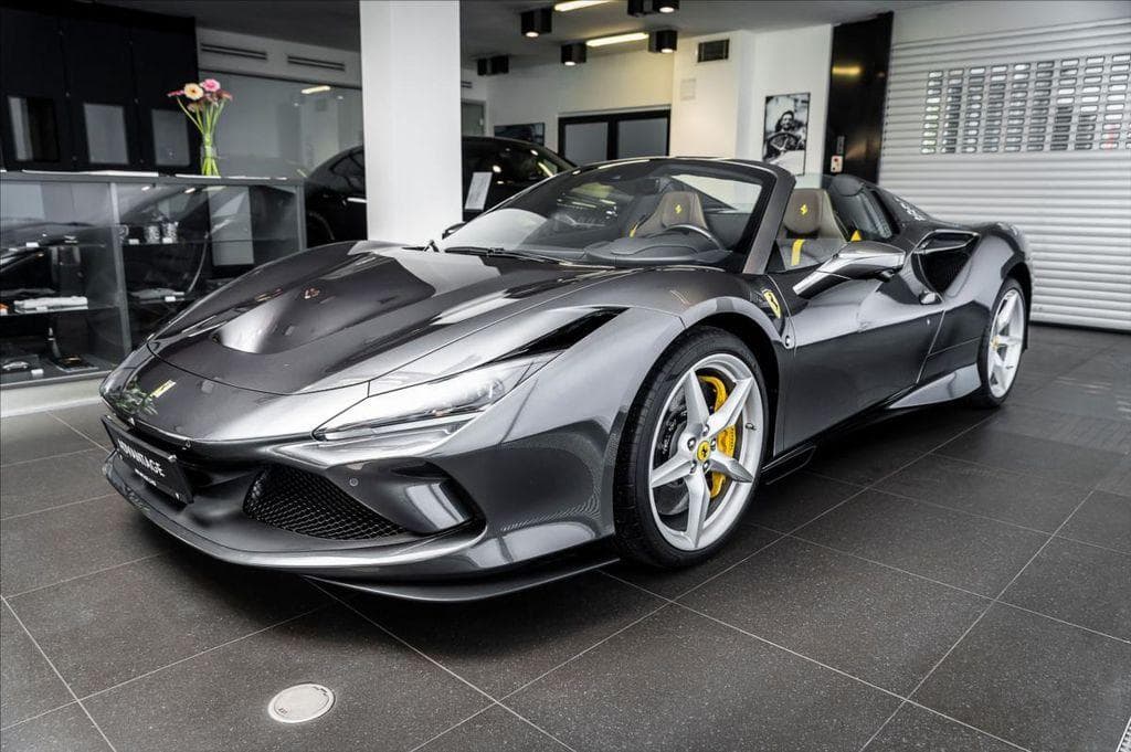 Ferrari F8