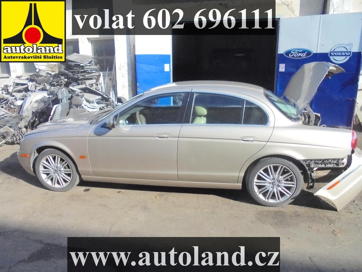 Jaguar S-TYPE - 4
