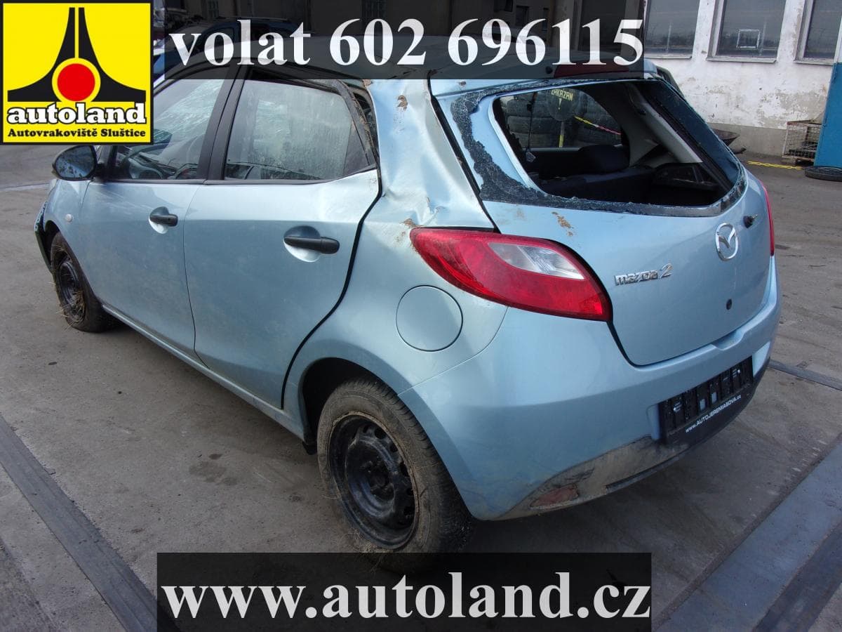 Mazda 2 - 4