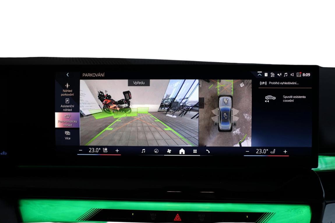 2025 BMW 5-Series - 23