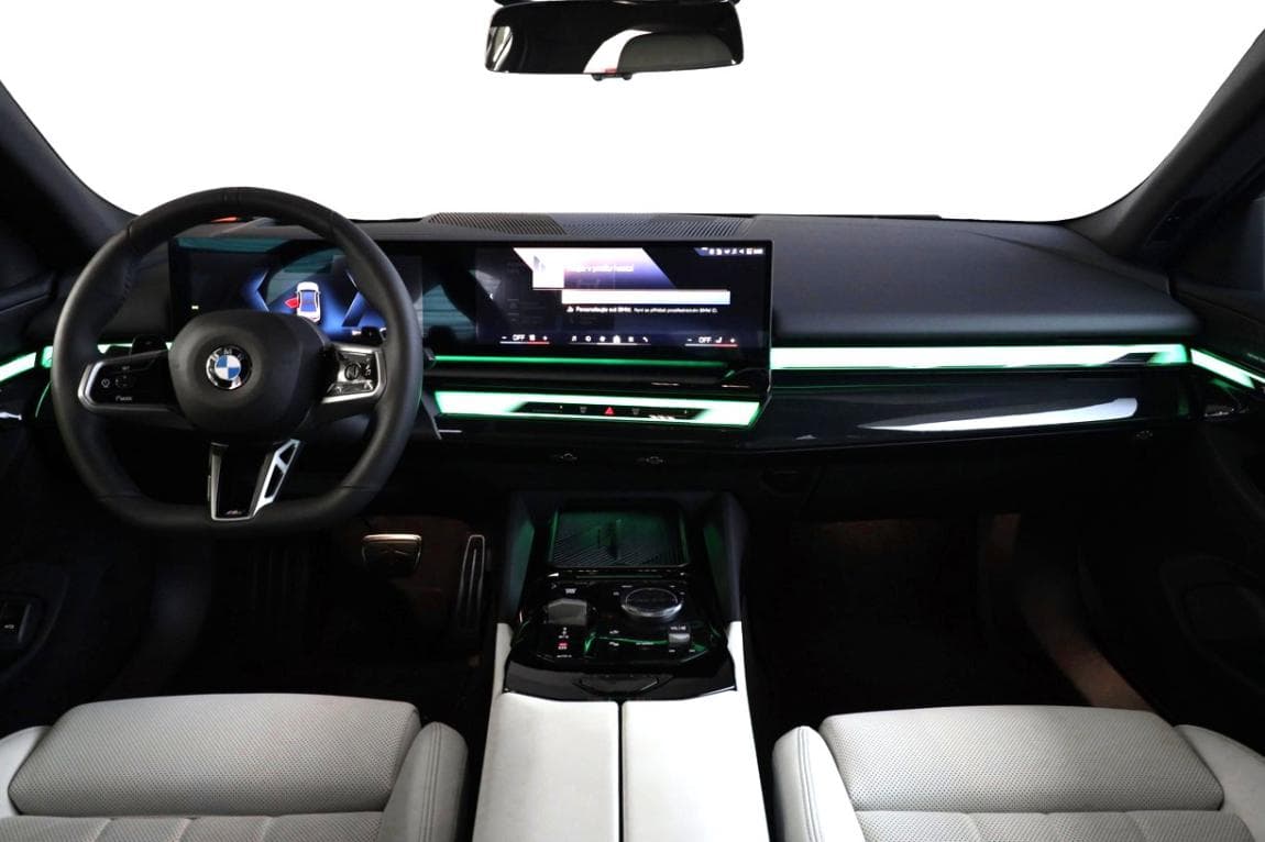2025 BMW 5-Series - 9