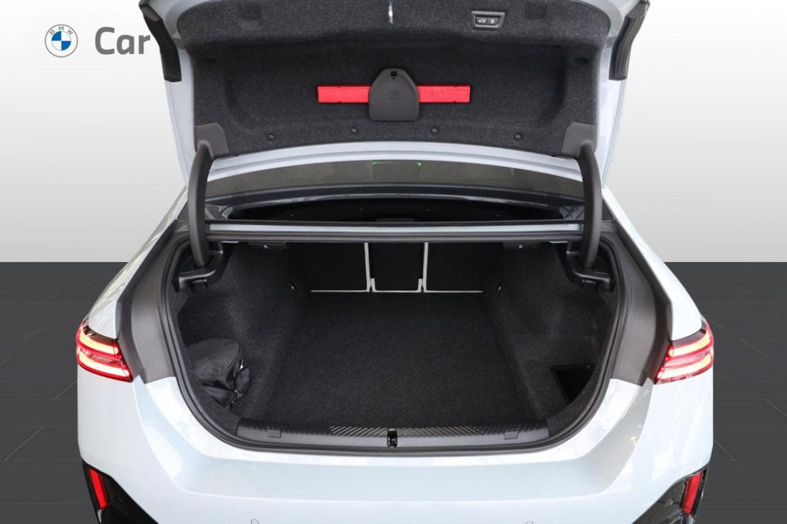 2025 BMW 5-Series - 15