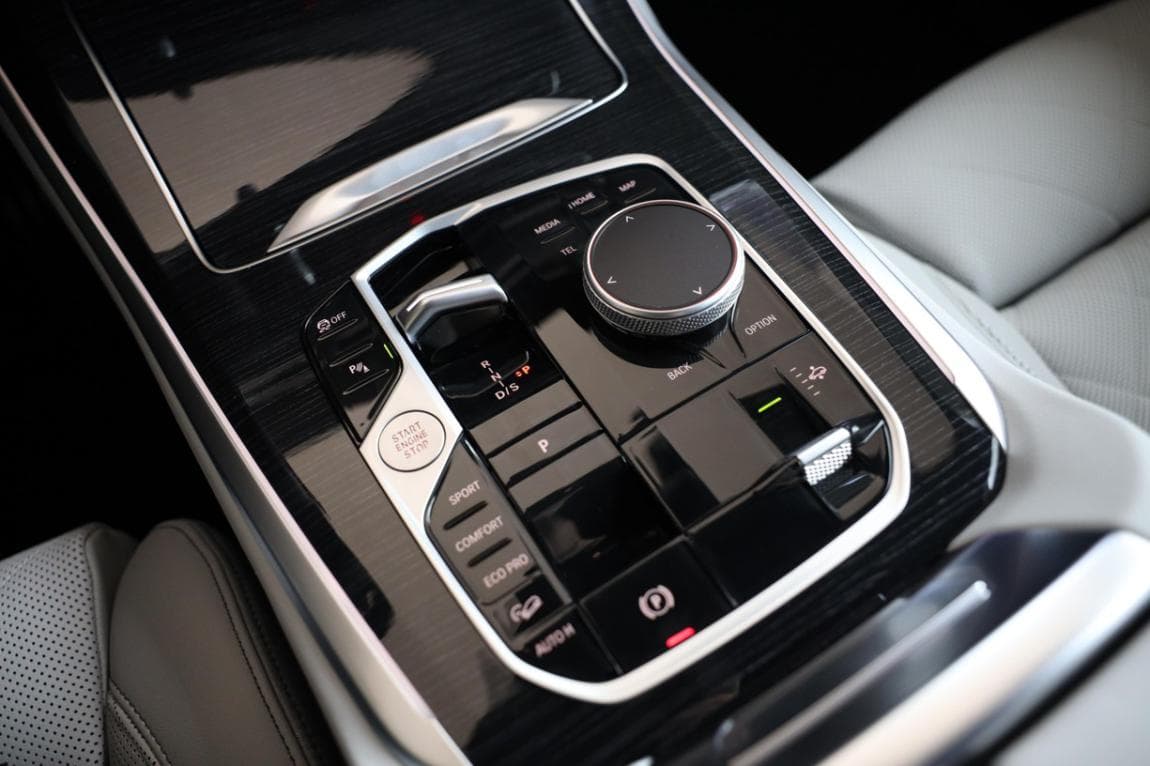 2025 BMW X5 - 10