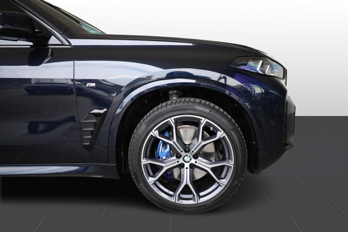 2025 BMW X5 - 7