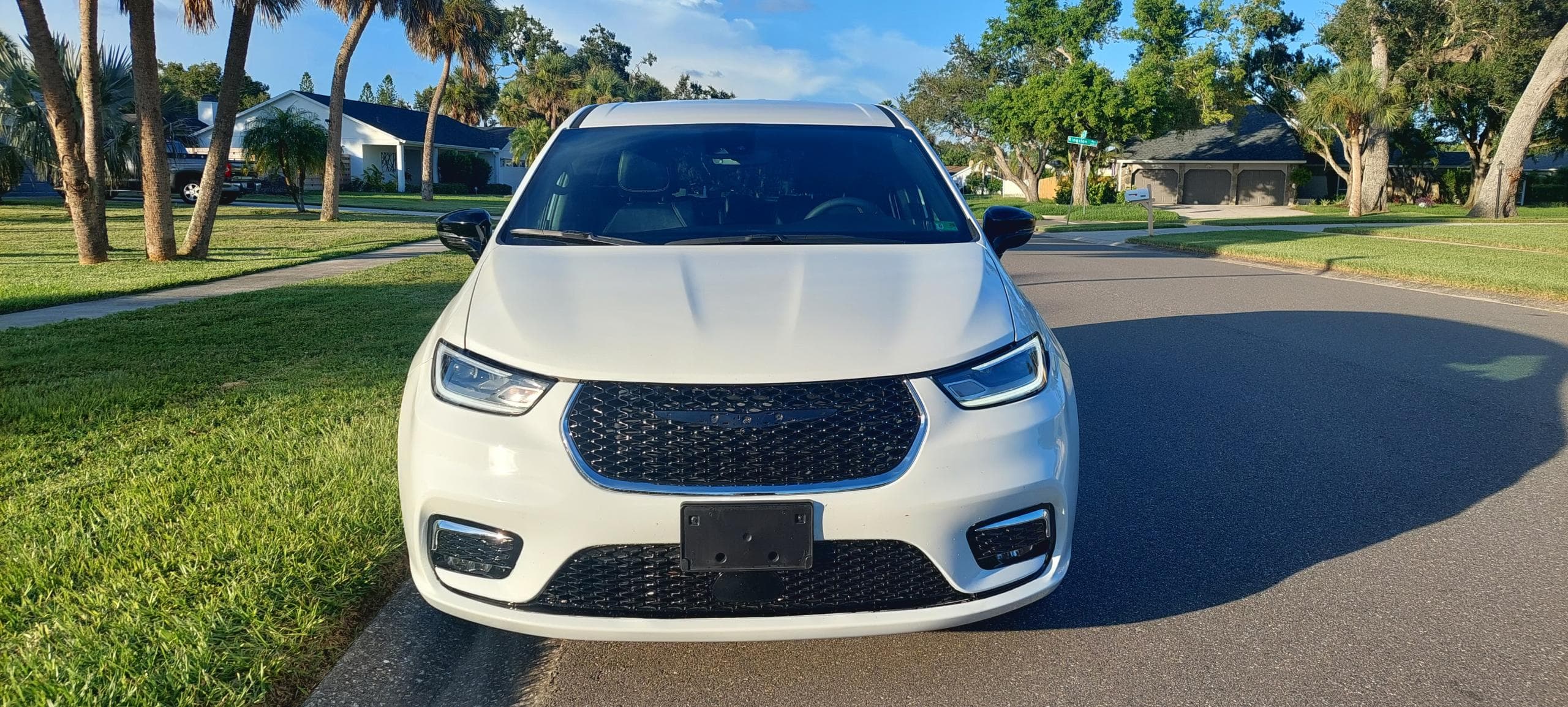 Chrysler PACIFICA - 12