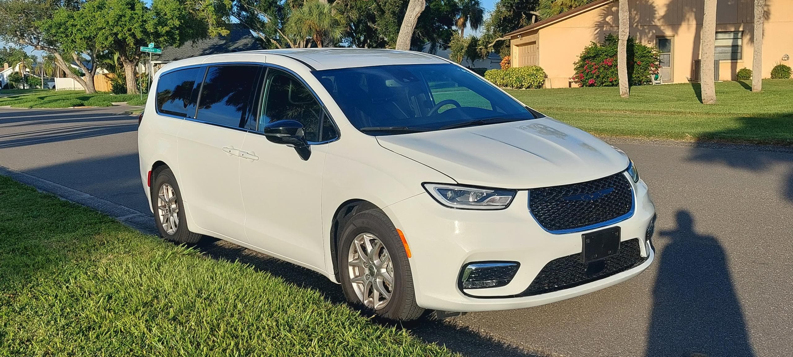 Chrysler PACIFICA - 11
