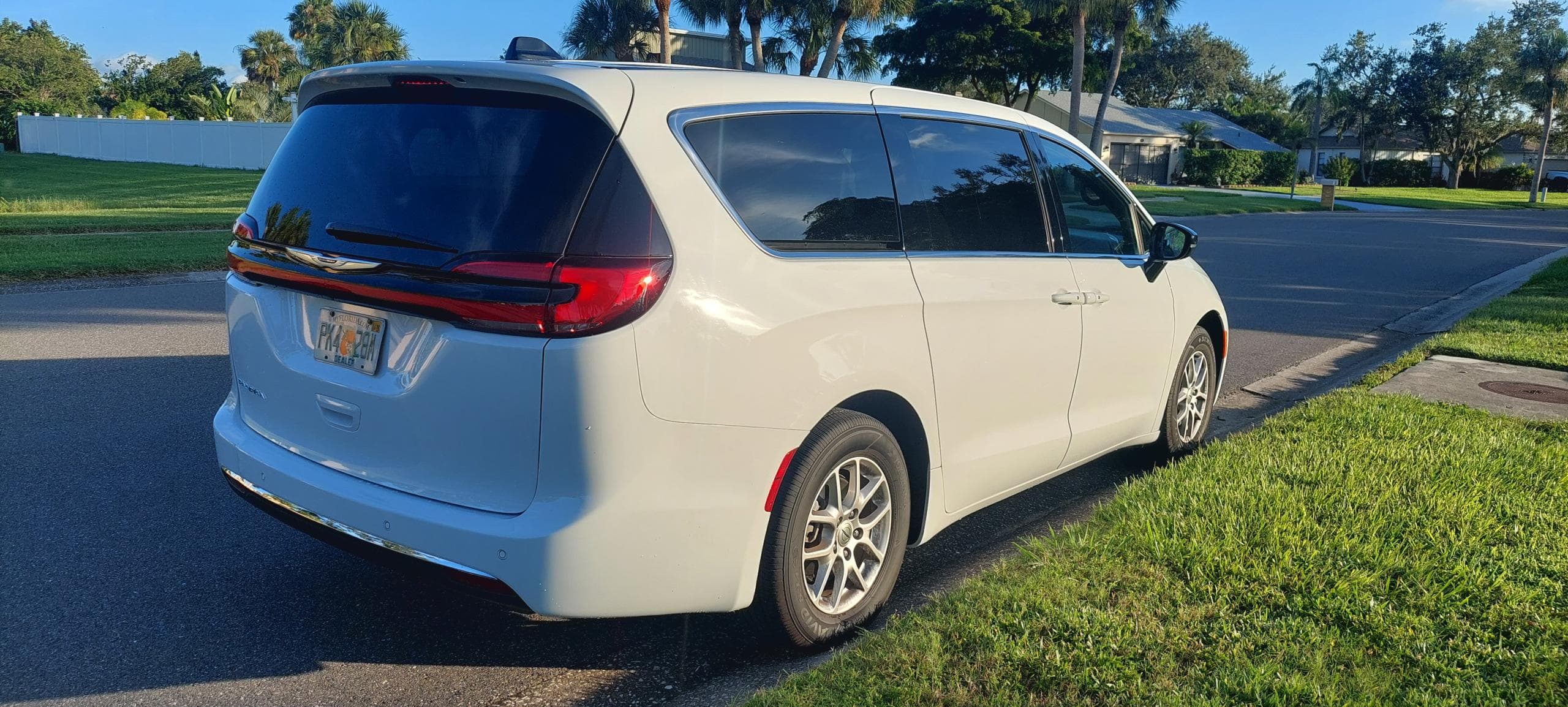 Chrysler PACIFICA - 7