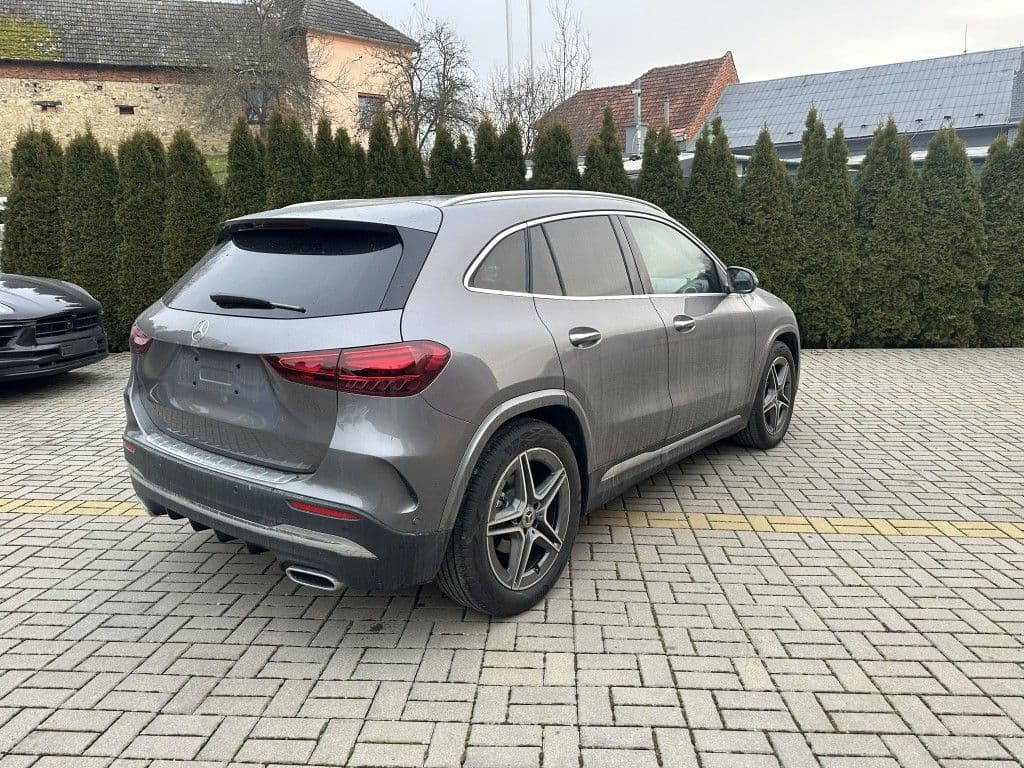2025 Mercedes-Benz GLA - 4