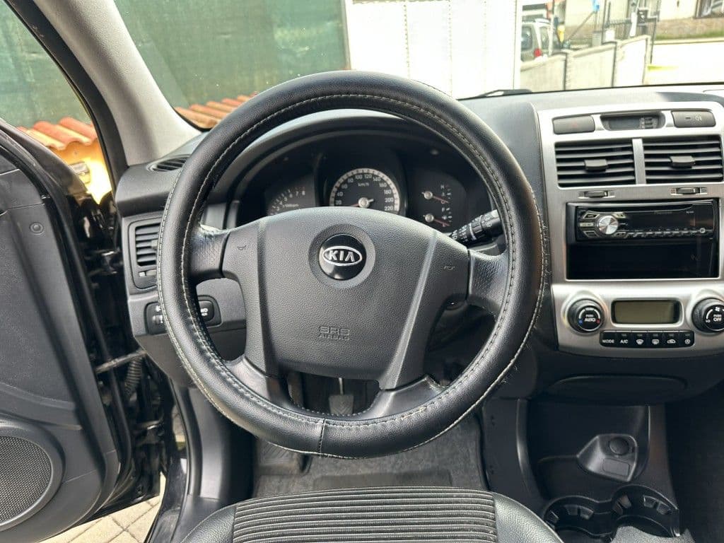 2006 Kia SPORTAGE - 11